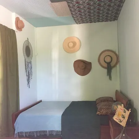Проживание в семье La Des Etangs *